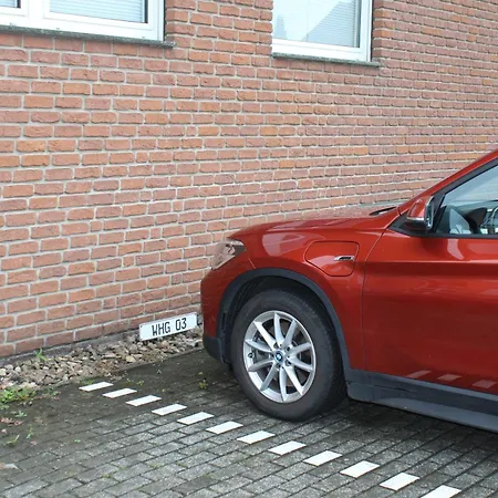 Apartment Großzügiges Erdgeschoßapartment Mit Balkon Und Eigenen Kostenlosen Parkplatz Hövelhof