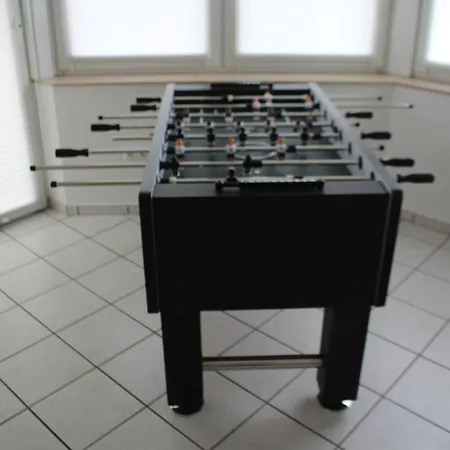 Apartment Großzügiges Erdgeschoßapartment Mit Balkon Und Eigenen Kostenlosen Parkplatz