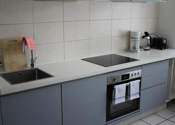 Grosszuegiges Erdgeschossapartment Mit Balkon Und Eigenen Kostenlosen Parkplatz