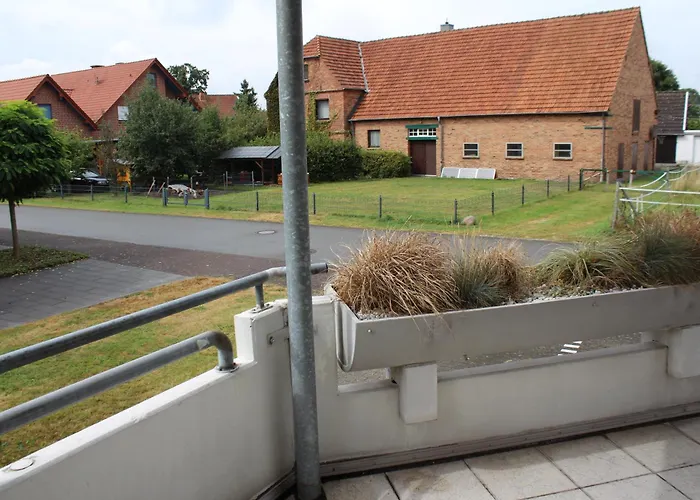 Lejlighed Grosszuegiges Erdgeschossapartment Mit Balkon Und Eigenen Kostenlosen Parkplatz *